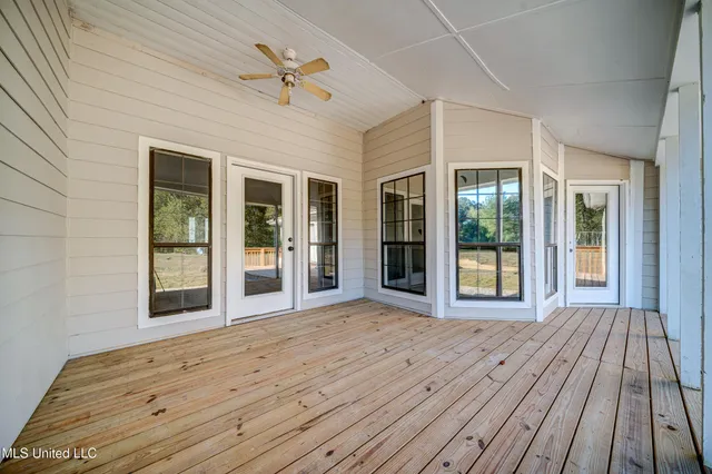 $299,999 | 177 South Fork Cove, Senatobia, MS 38668