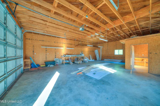 $299,999 | 177 South Fork Cove, Senatobia, MS 38668