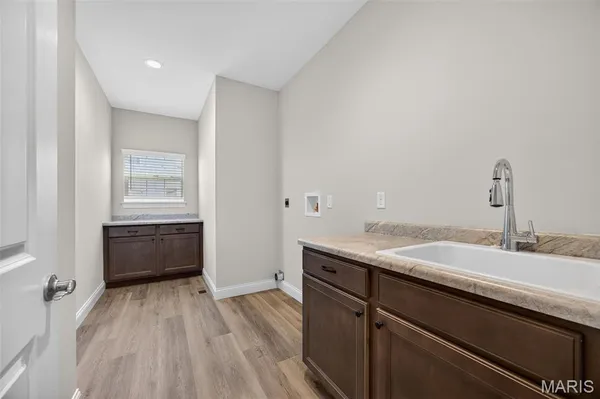 $1,300,000 | 969 Tara Court, Chesterfield, MO 63005