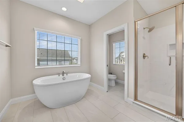 $1,300,000 | 969 Tara Court, Chesterfield, MO 63005