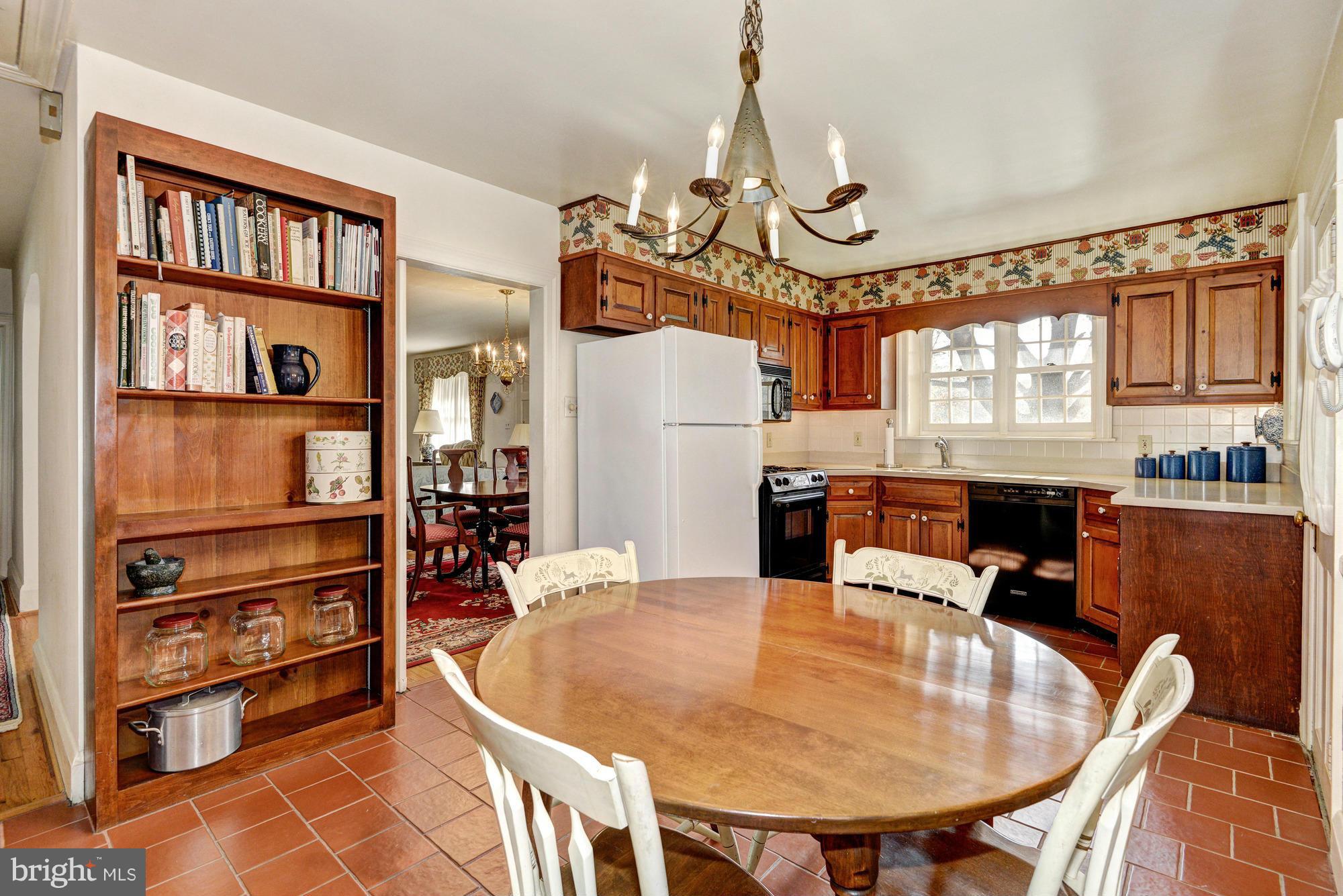 4232 Butler Road Glyndon, MD 21136 - Photo 7 of 29 Breakfast Area