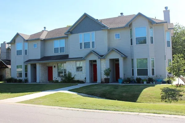 $1,600 | 400 West Street, Unit A, Hutto, TX 78634