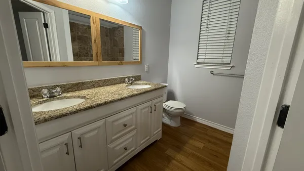 $1,600 | 400 West Street, Unit A, Hutto, TX 78634