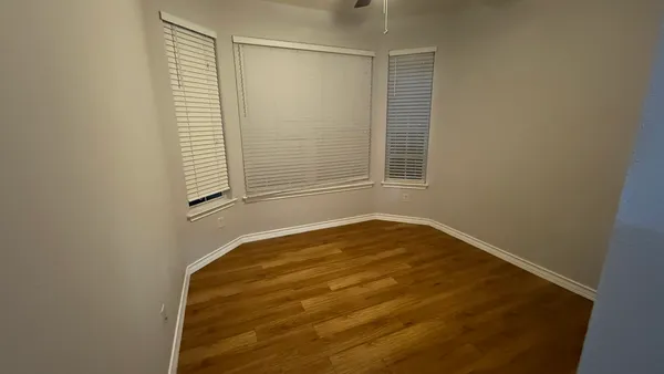 $1,600 | 400 West Street, Unit A, Hutto, TX 78634