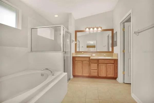 $2,900 | 6415 Bridgecrest Drive, Lithia, FL 33547