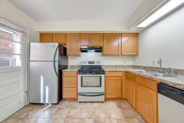 $194,000 | 1519 Wautauga Street Southwest, Unit E, Roanoke, VA 24015