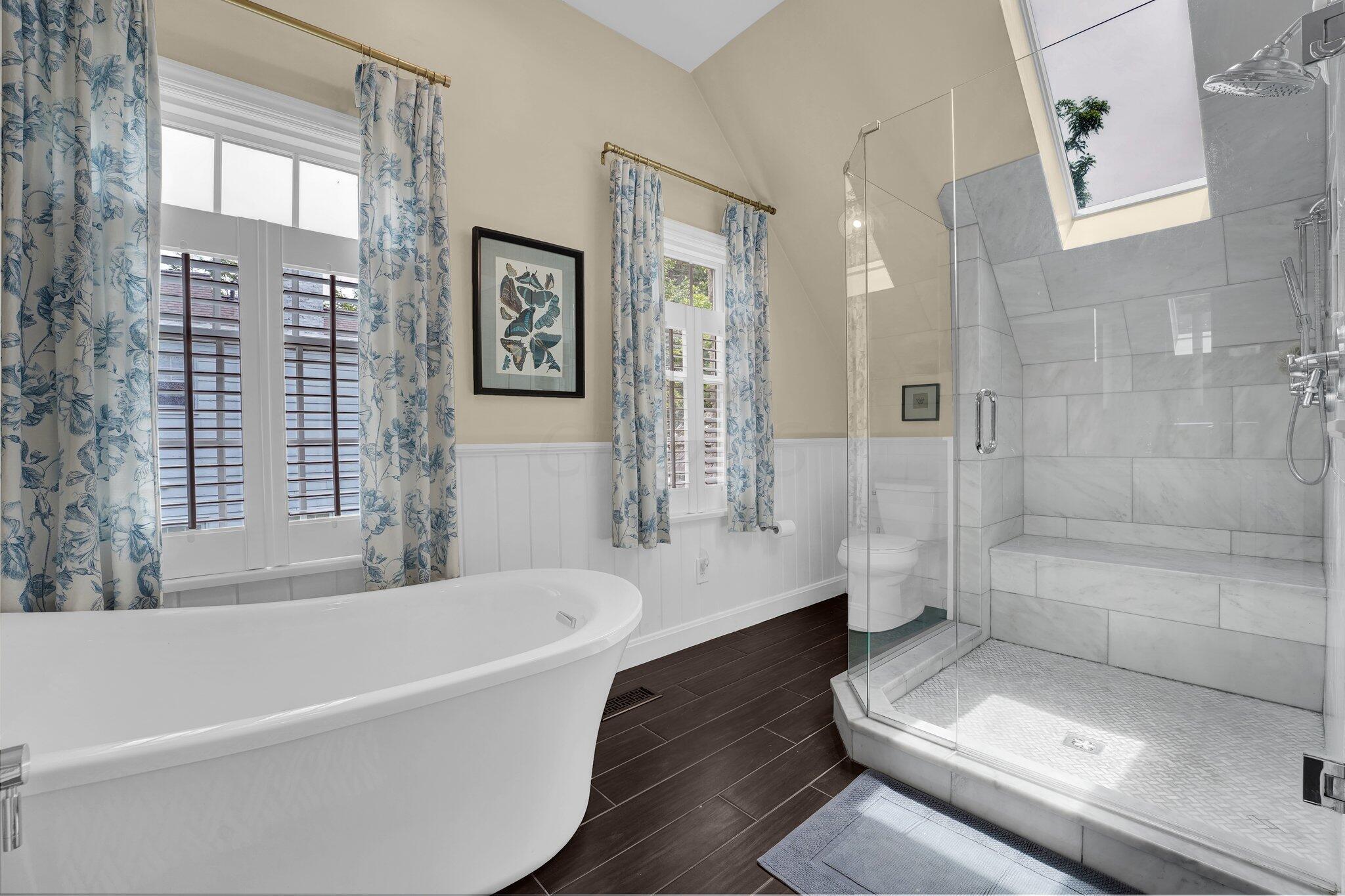 2500 Henthorn Road Upper Arlington, OH 43221 - Photo 30 of 55 Spa Like Bath