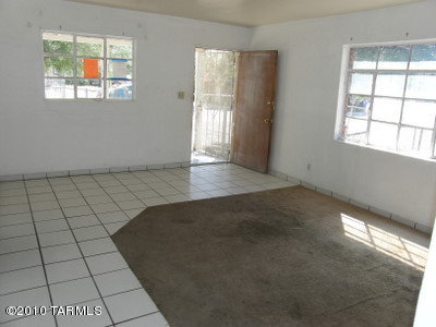 4633-4635 East Montecito Street Tucson, AZ 85711 - Photo 16 of 23