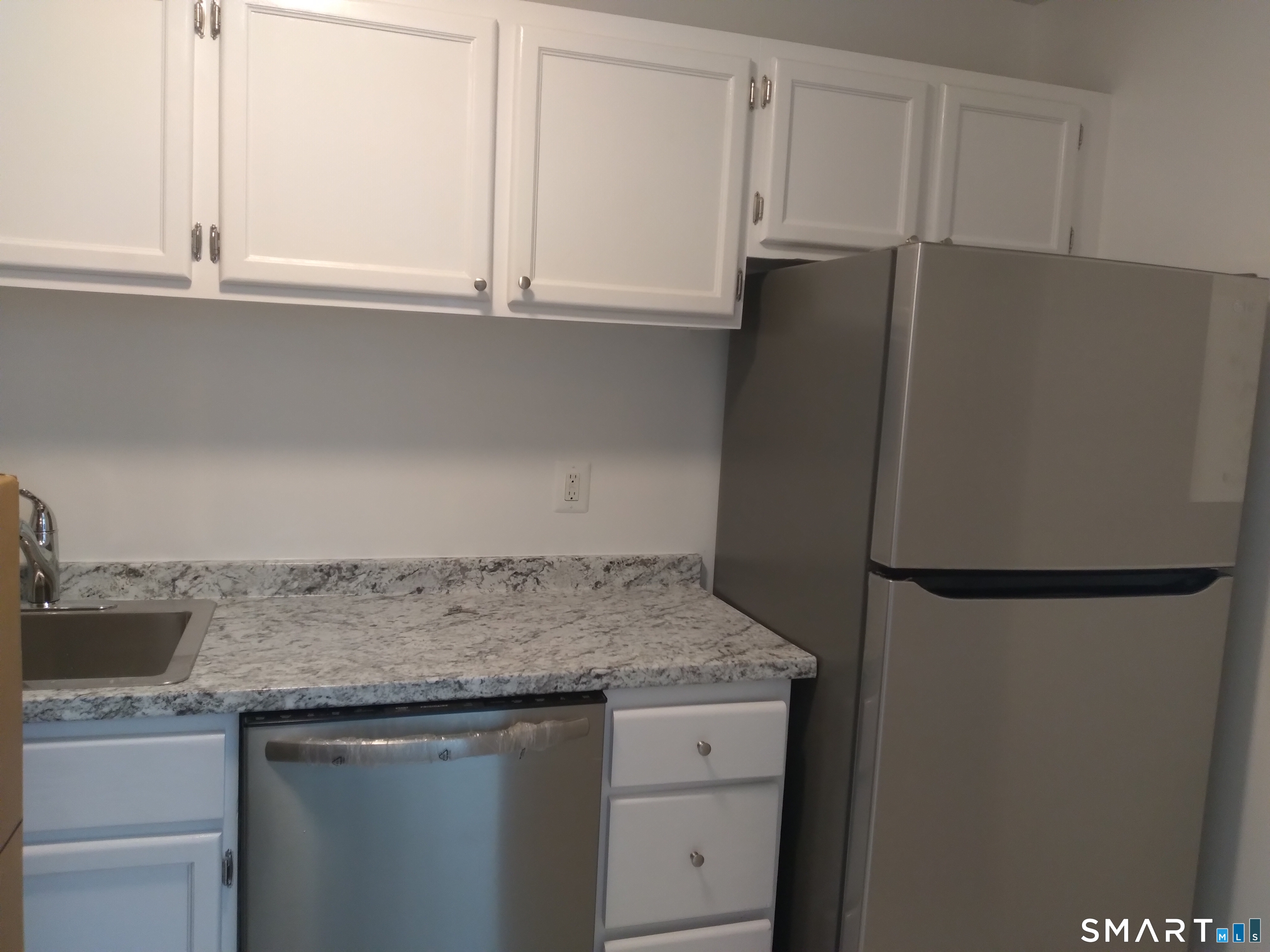 943 High Path Road, Unit 943 Windsor, CT 06095 - Photo 3 of 7