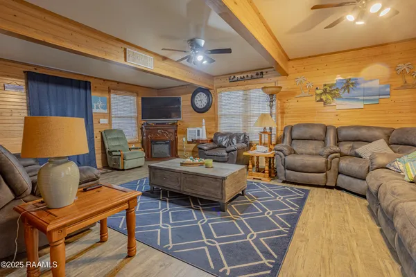 $290,000 | 3198 Highway 319, Cypremort Point, LA 70538