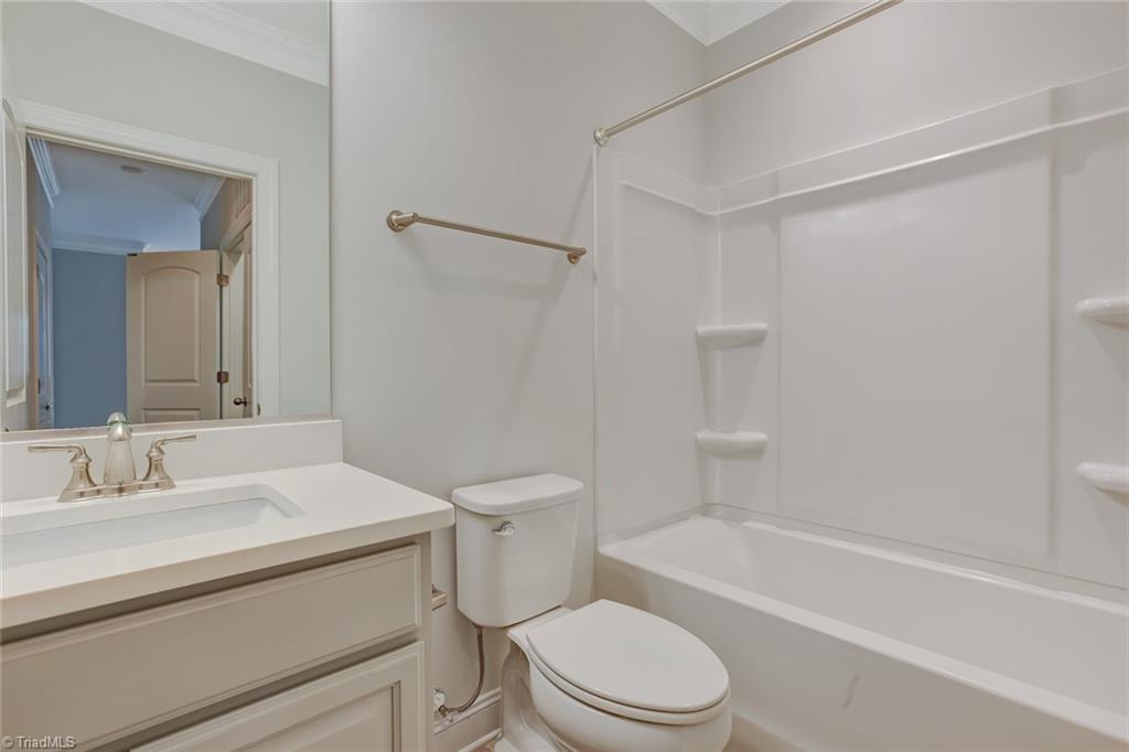 3841 Thistleberry Road High Point, NC 27265 - Photo 5 of 24 Gallery Image 5