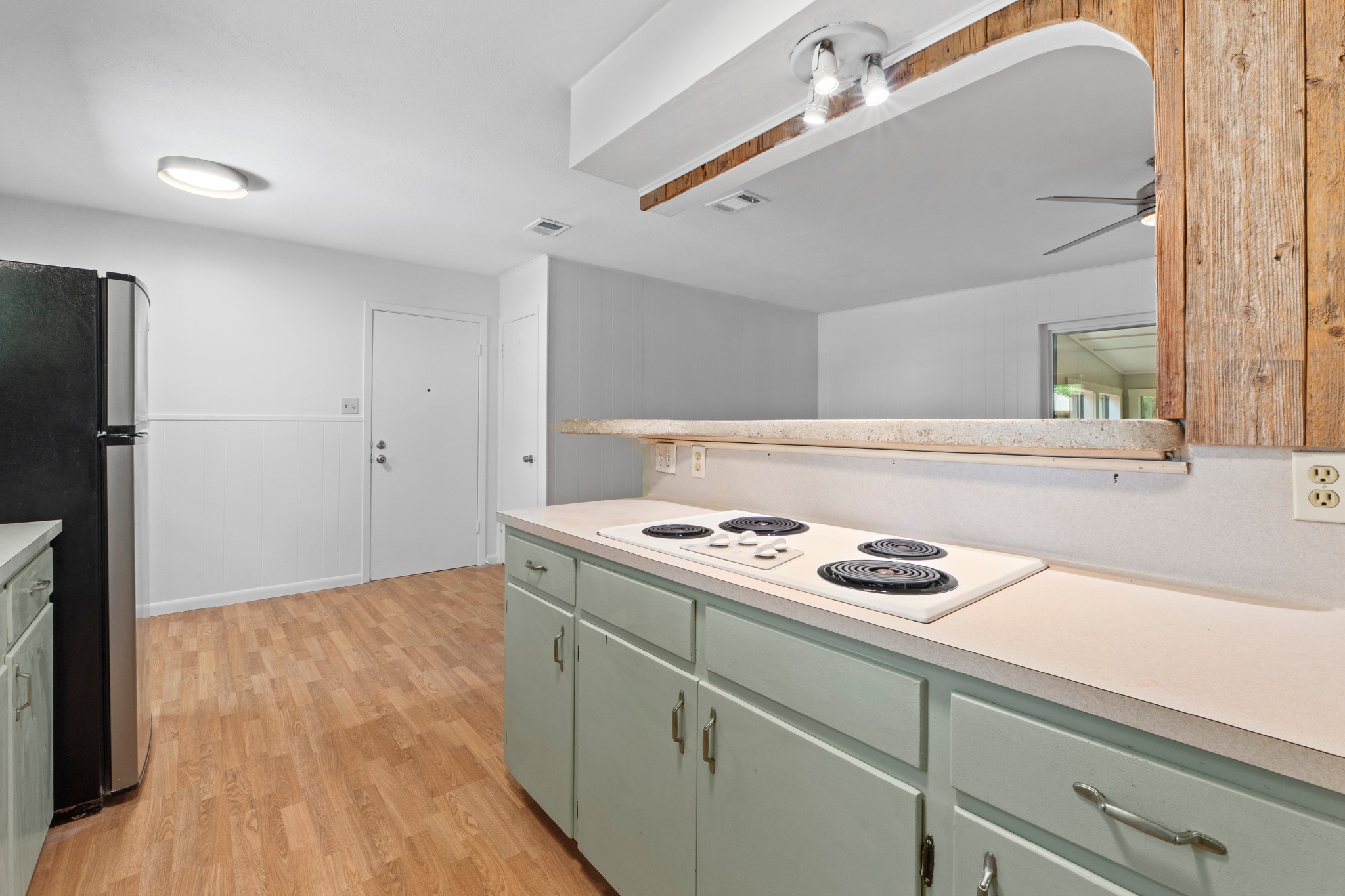 6005 Leisure Run Road Austin, TX 78745 - Photo 12 of 28