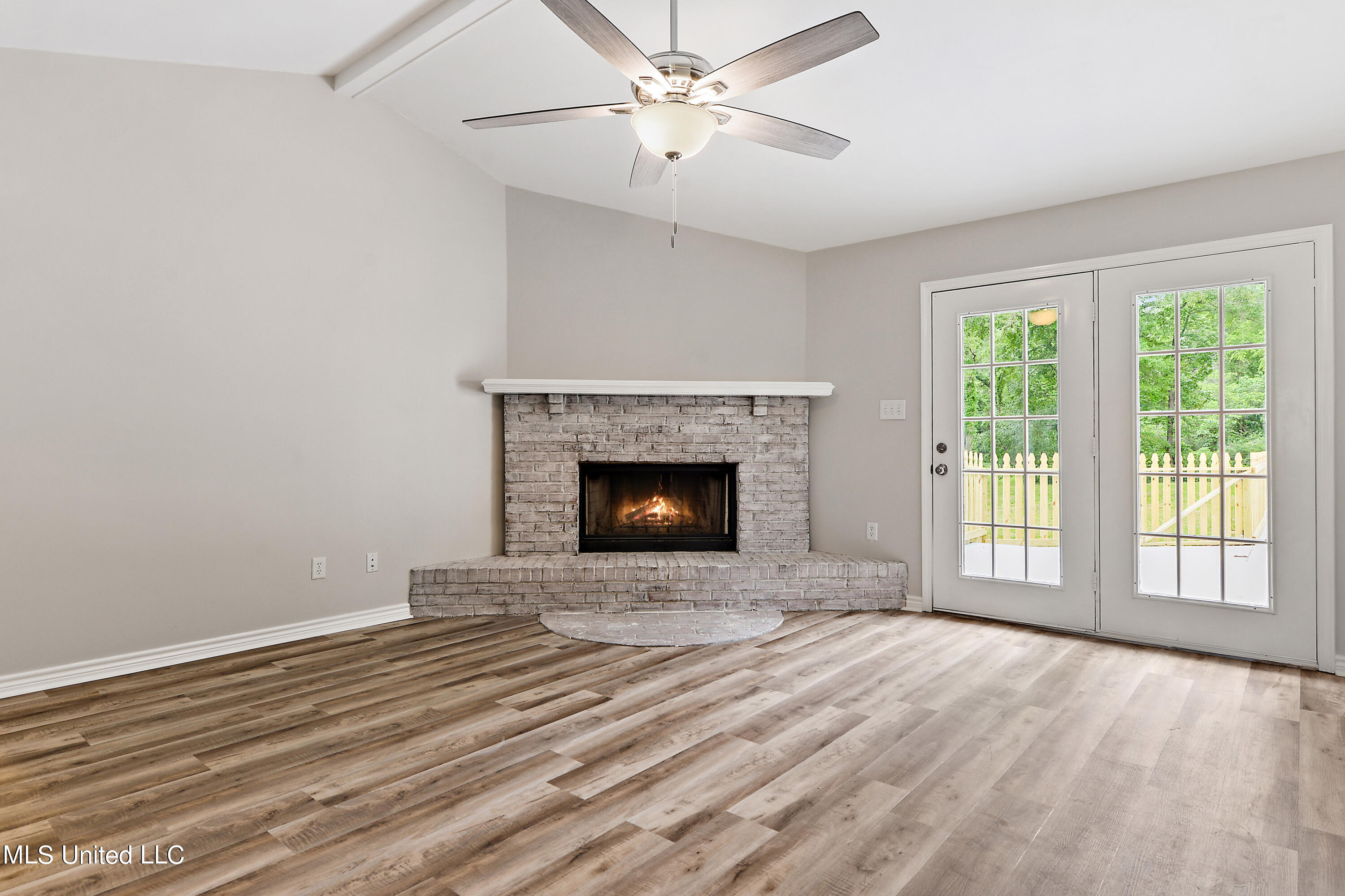 123 Red Edwards Lane Lucedale, MS 39452 - Photo 4 of 33 004
