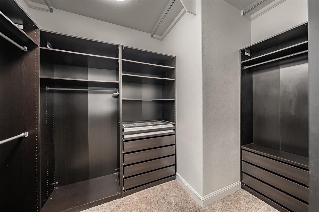 4688 Man O'War Road Carrollton, TX 75010 - Photo 23 of 40