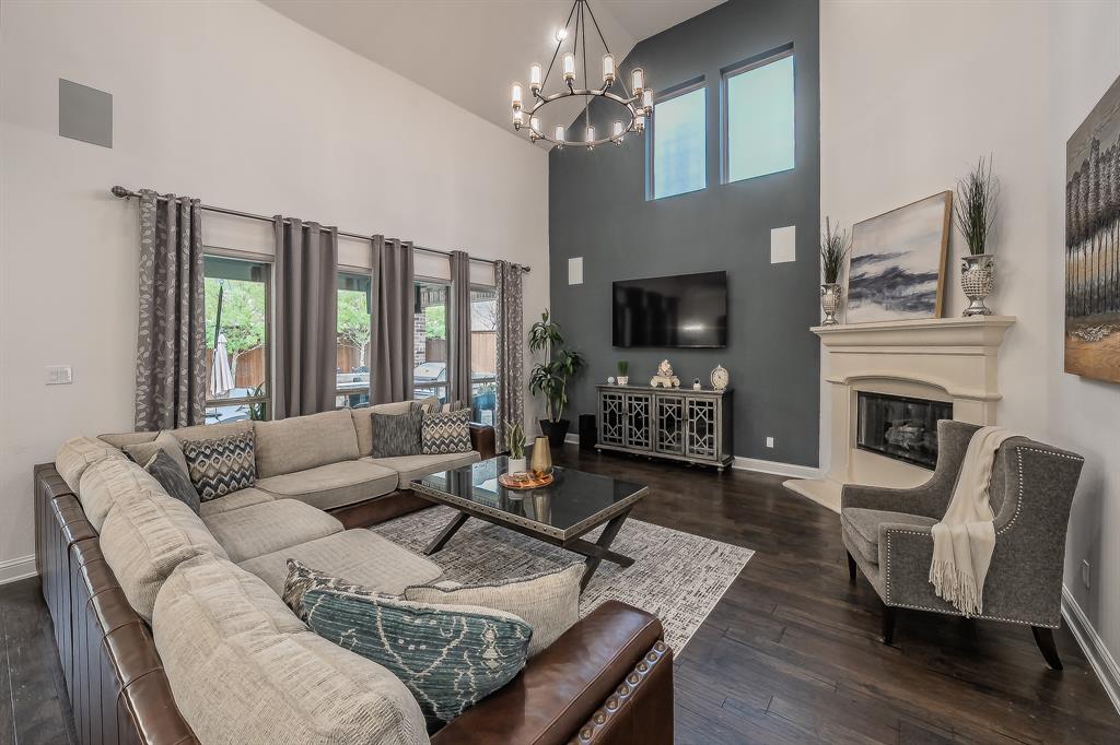 4688 Man O'War Road Carrollton, TX 75010 - Photo 8 of 40