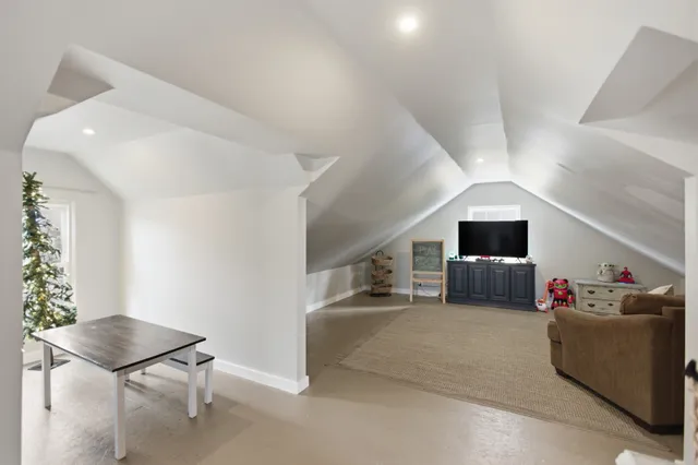 $369,900 | 913 Ovoca Road, Tullahoma, TN 37388