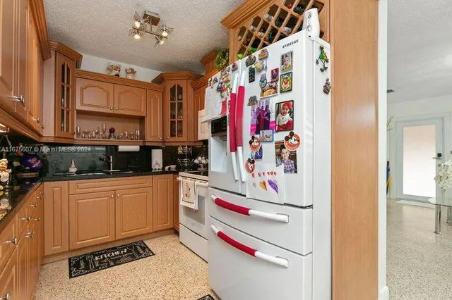 $640,000 | 2655 Northwest 115th Street, Miami, FL 33167