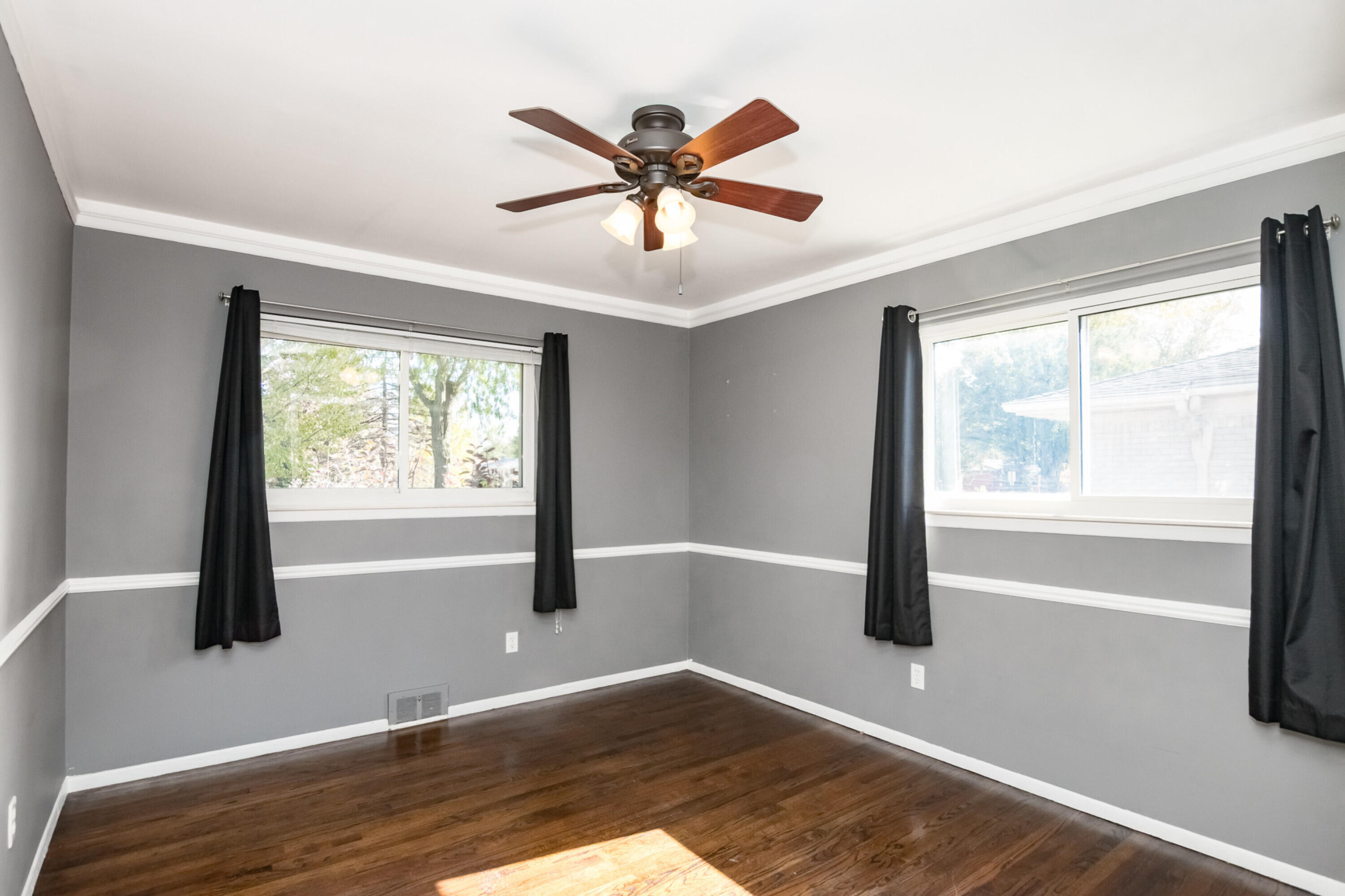 2021 Castleton Drive Troy, MI 48083 - Photo 22 of 41 new_20251010_24julia_