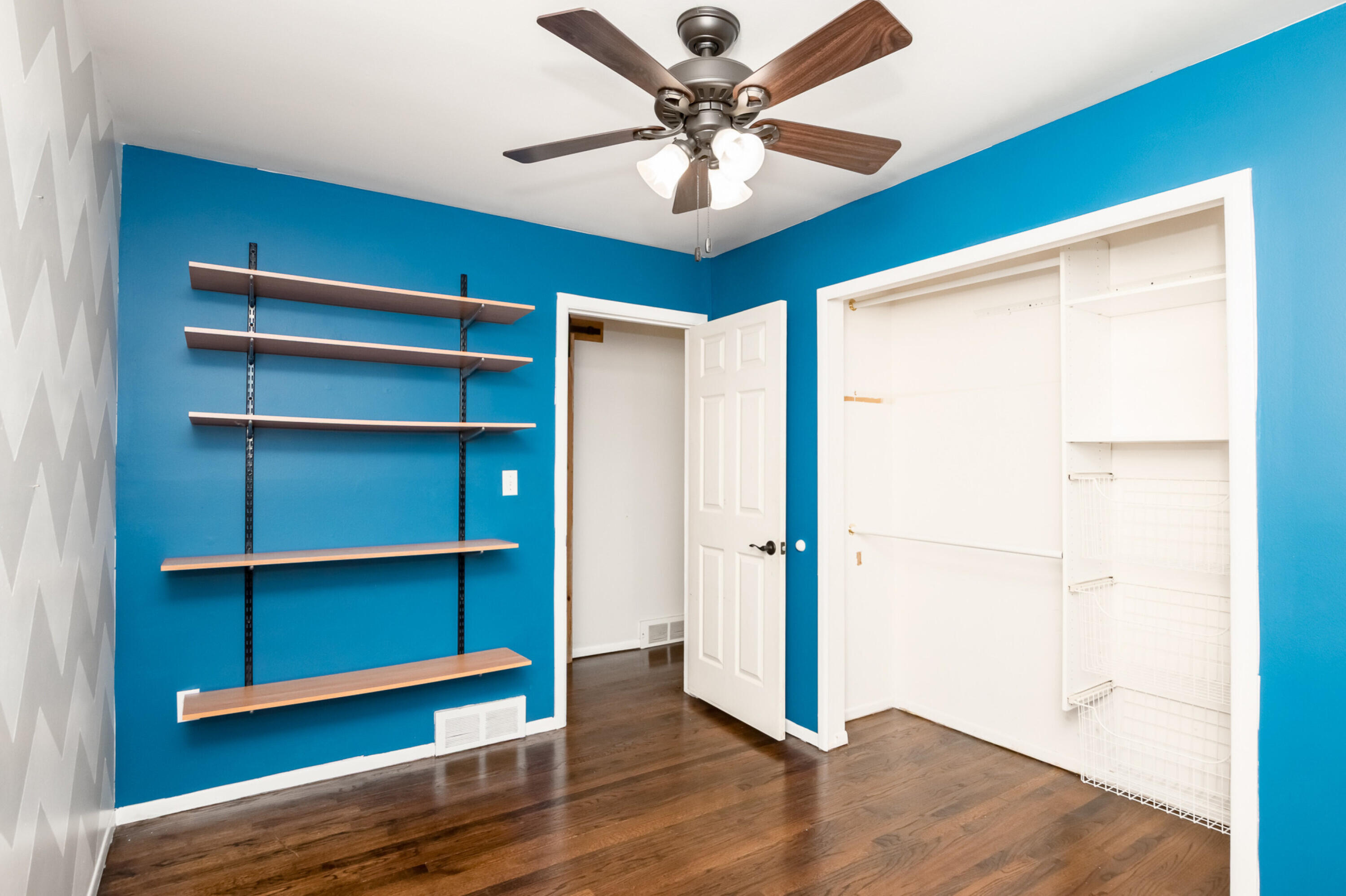 2021 Castleton Drive Troy, MI 48083 - Photo 26 of 41 new_20251010_20julia_