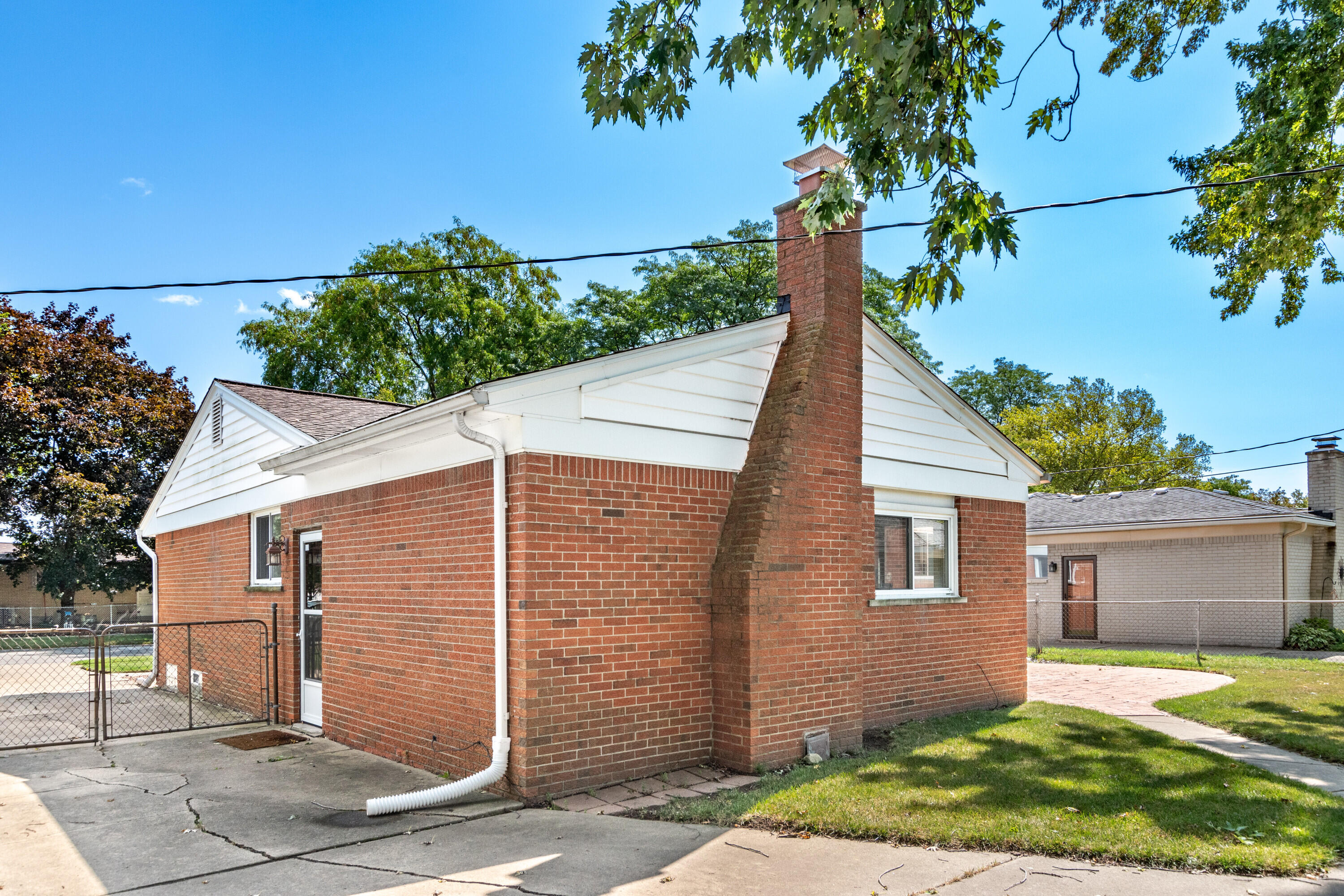 2021 Castleton Drive Troy, MI 48083 - Photo 36 of 41 005_7