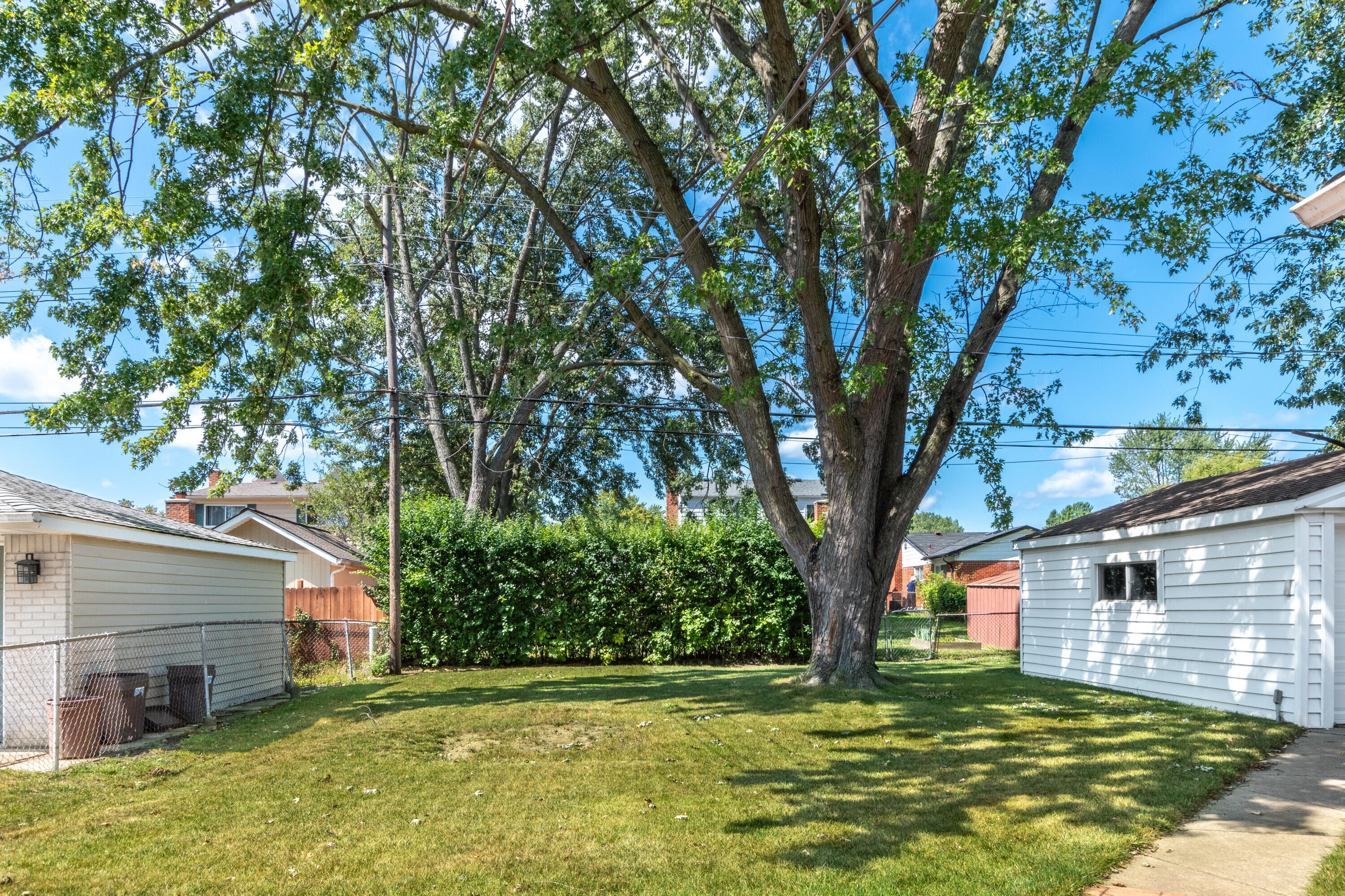 2021 Castleton Drive Troy, MI 48083 - Photo 38 of 41 008_9