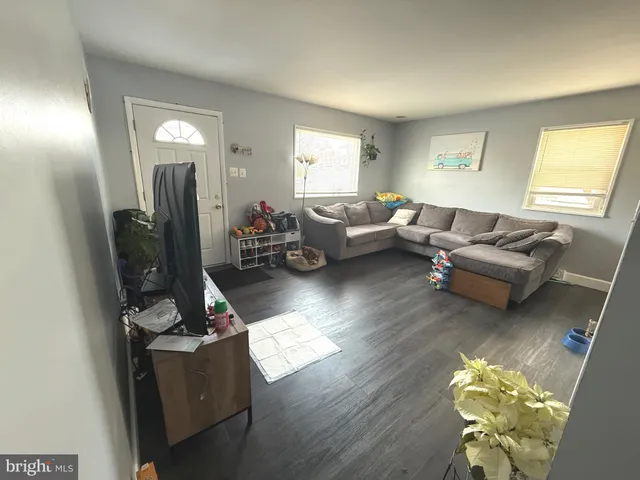 $399,999 | 115 Martin Drive, Manassas Park, VA 20111