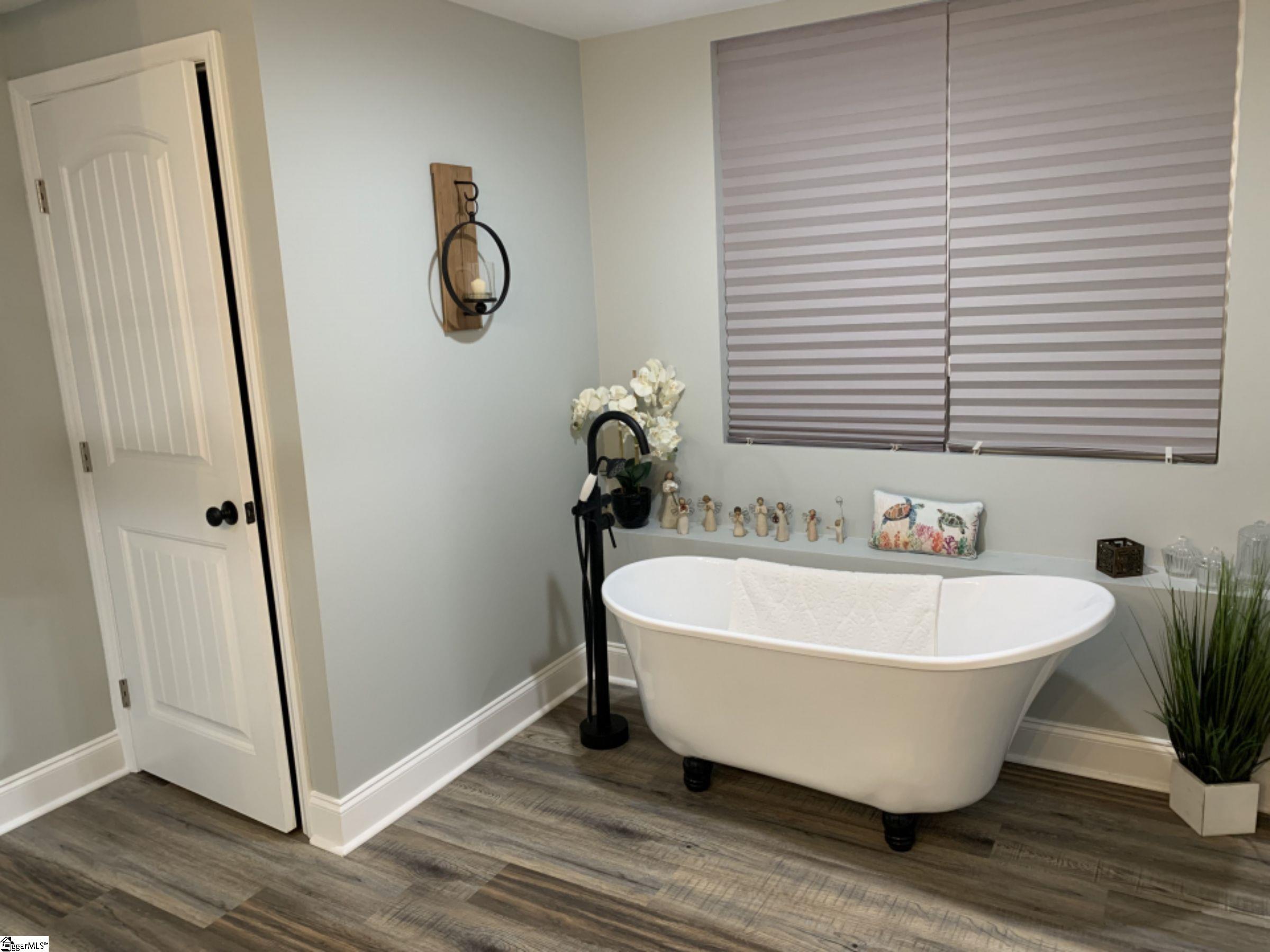 401 Ikes Road Taylors, SC 29687 - Photo 19 of 24 Gallery Image 19