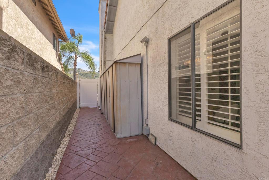1068 Fairhill Terrace Spring Valley, CA 91977 - Photo 38 of 54
