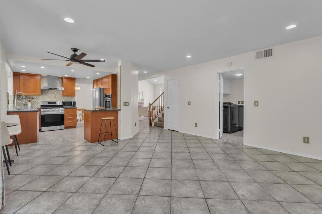 1068 Fairhill Terrace Spring Valley, CA 91977 - Photo 10 of 54