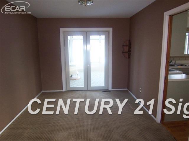 343 Holland Road Flushing, MI 48433 - Photo 10 of 25