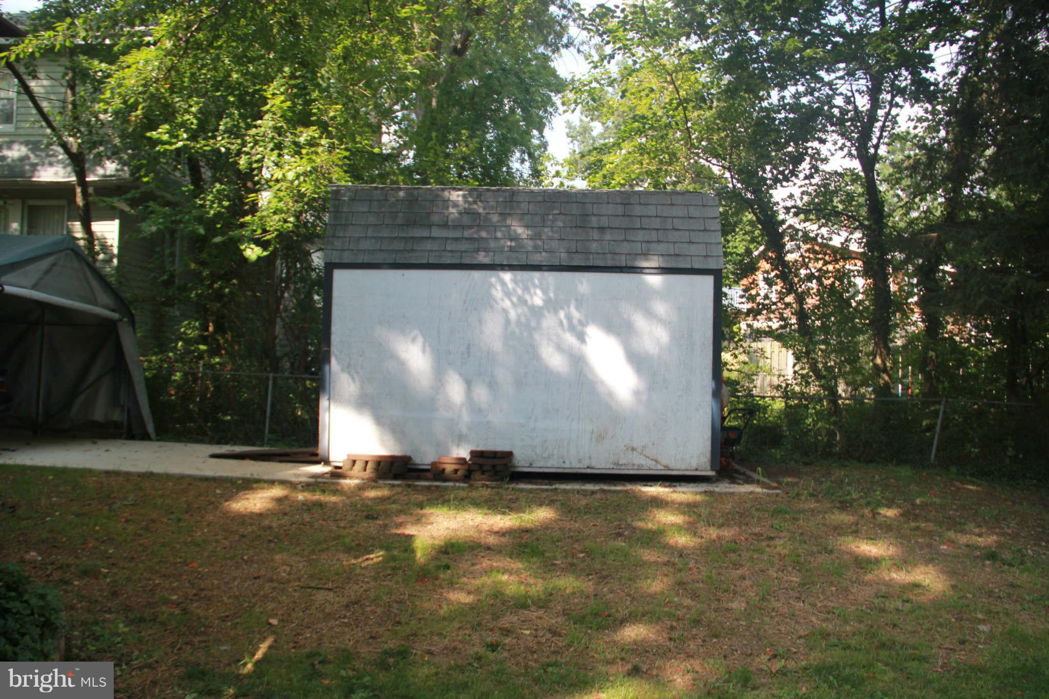 6313 Banbury Road Baltimore, MD 21239 - Photo 6 of 21 a view of outdoor space and yard