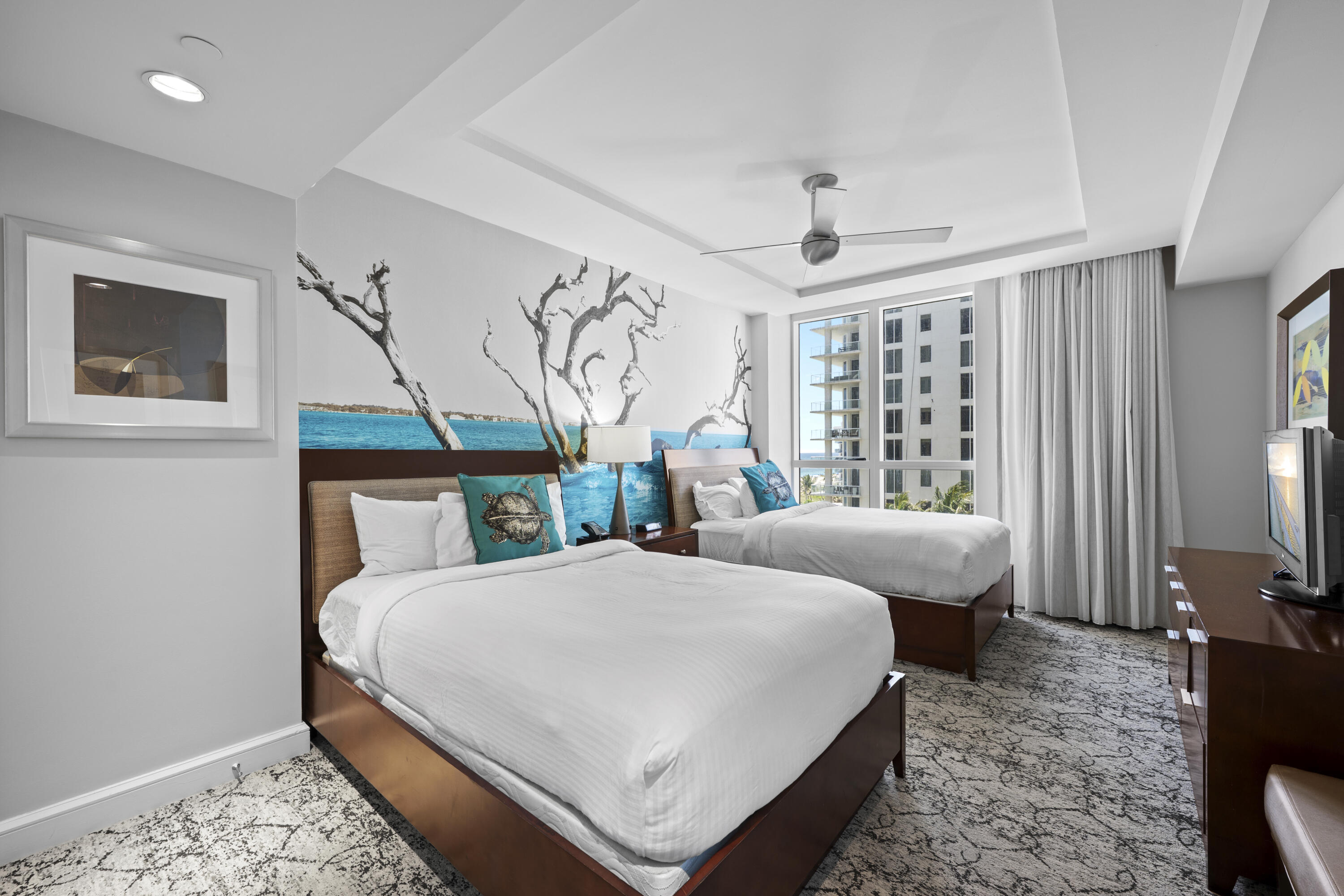 3800 North Ocean Drive, Unit 710 Singer Island, FL 33404 - Photo 17 of 32 710 guest bedroom