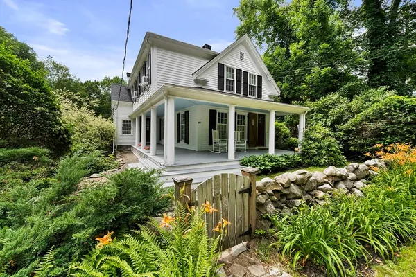 $1,050,000 | 807 Summer Street, Marshfield, MA 02050