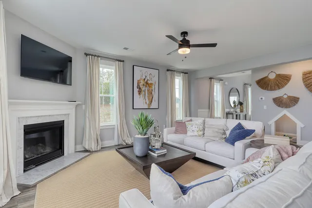 $677,000 | 3429 Sawlog Drive, Summerville, SC 29486