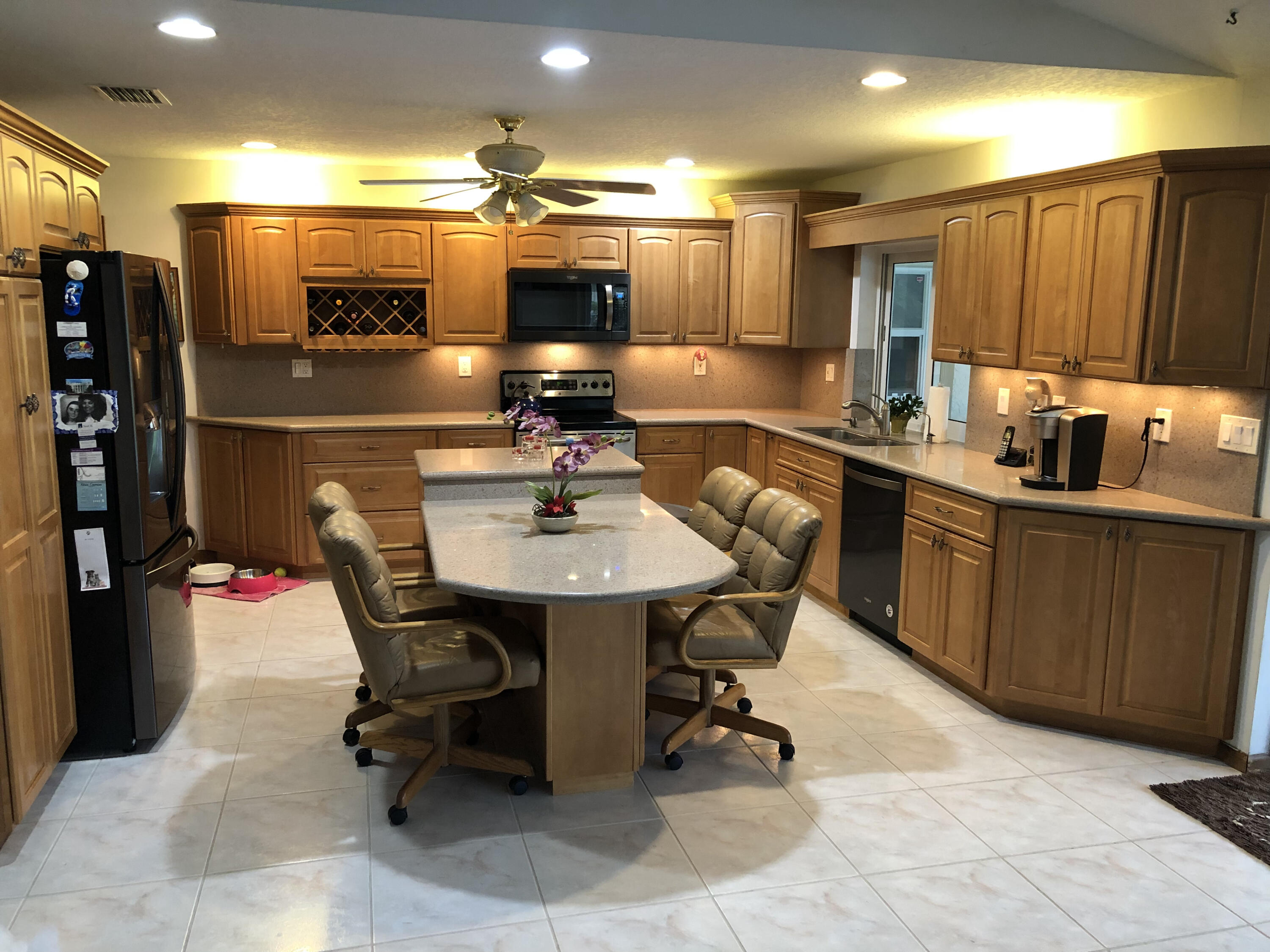 11340 Chisolm Way Boca Raton, FL 33428 - Photo 20 of 41 KITCHEN