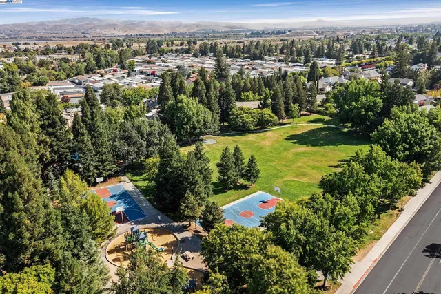 $959,950 | 543 Tawny Drive, Pleasanton, CA 94566