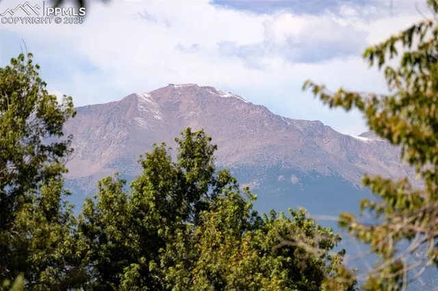 $435,000 | 2202 Greenwich Circle West, Colorado Springs, CO 80909