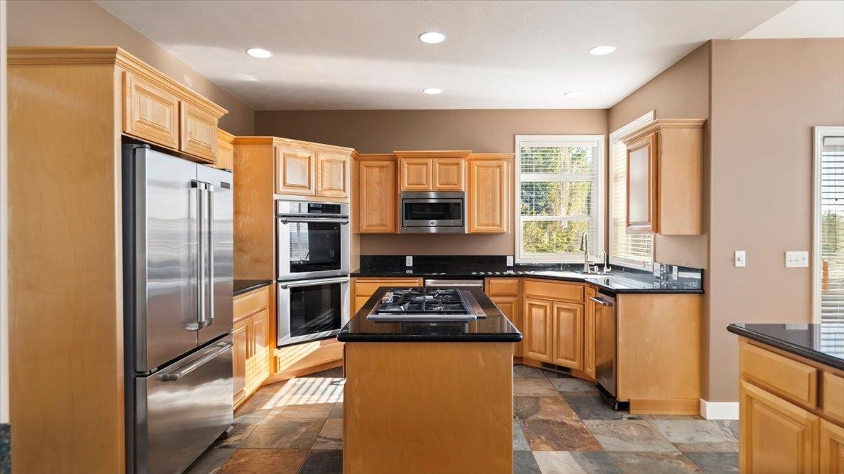 16815 North Greenbluff Road Colbert, WA 99005 - Photo 12 of 50