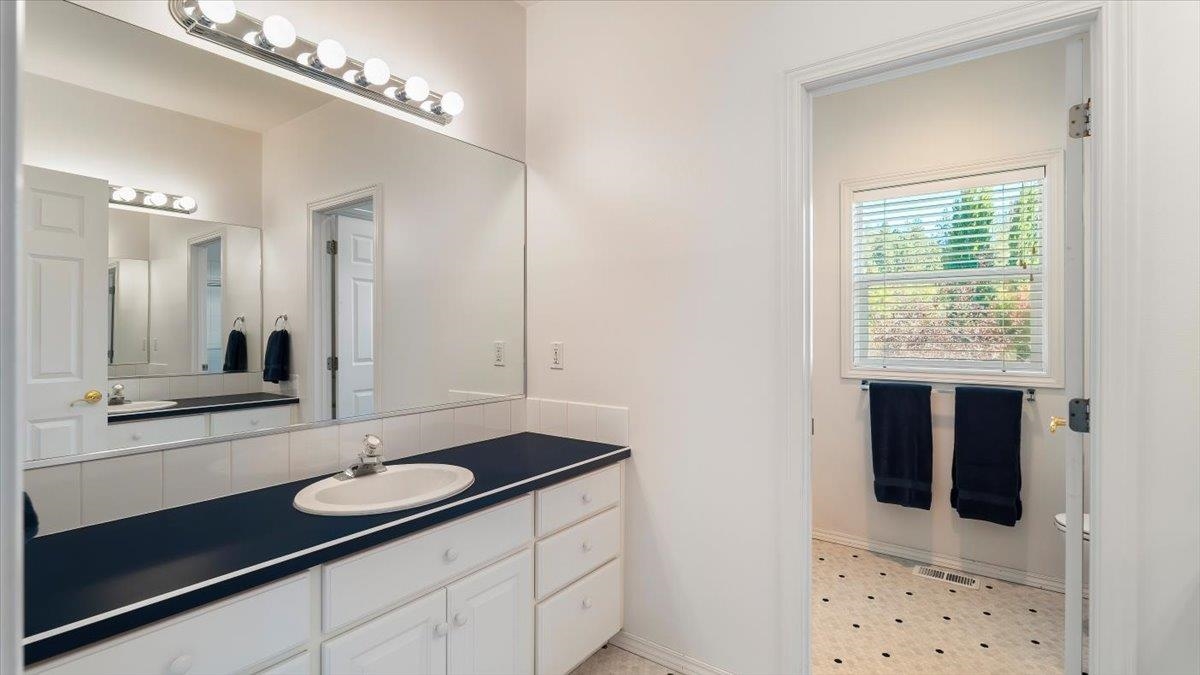 16815 North Greenbluff Road Colbert, WA 99005 - Photo 29 of 50