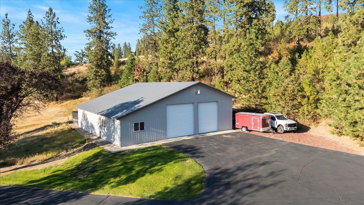 16815 North Greenbluff Road Colbert, WA 99005 - Photo 43 of 50