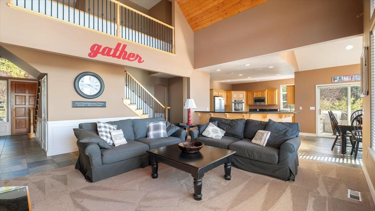 16815 North Greenbluff Road Colbert, WA 99005 - Photo 9 of 50