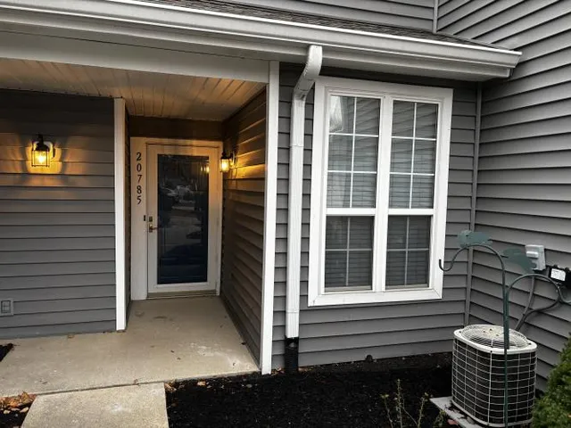 $445,000 | 20785 Waterscape Way, Unit D2, Noblesville, IN 46062