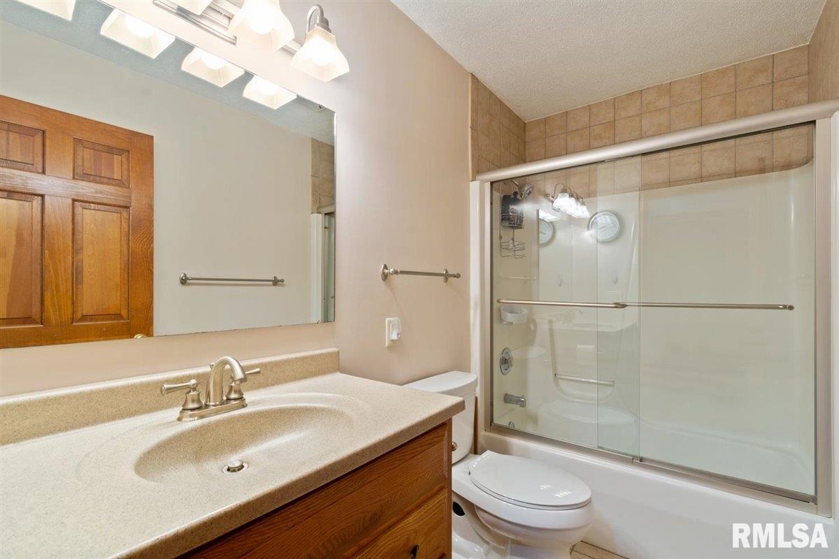 6301 Kate Court Springfield, IL 62712 - Photo 16 of 41