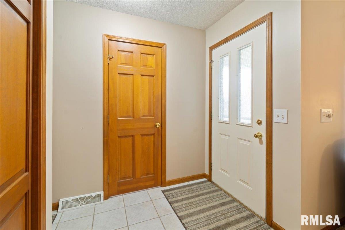 6301 Kate Court Springfield, IL 62712 - Photo 36 of 41