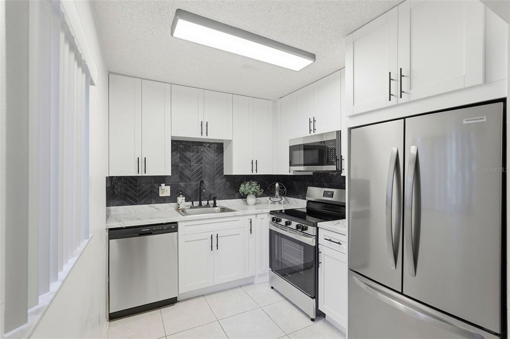 11707 Raintree Village Boulevard, Unit C Temple Terrace, FL 33617 - Photo 4 of 24