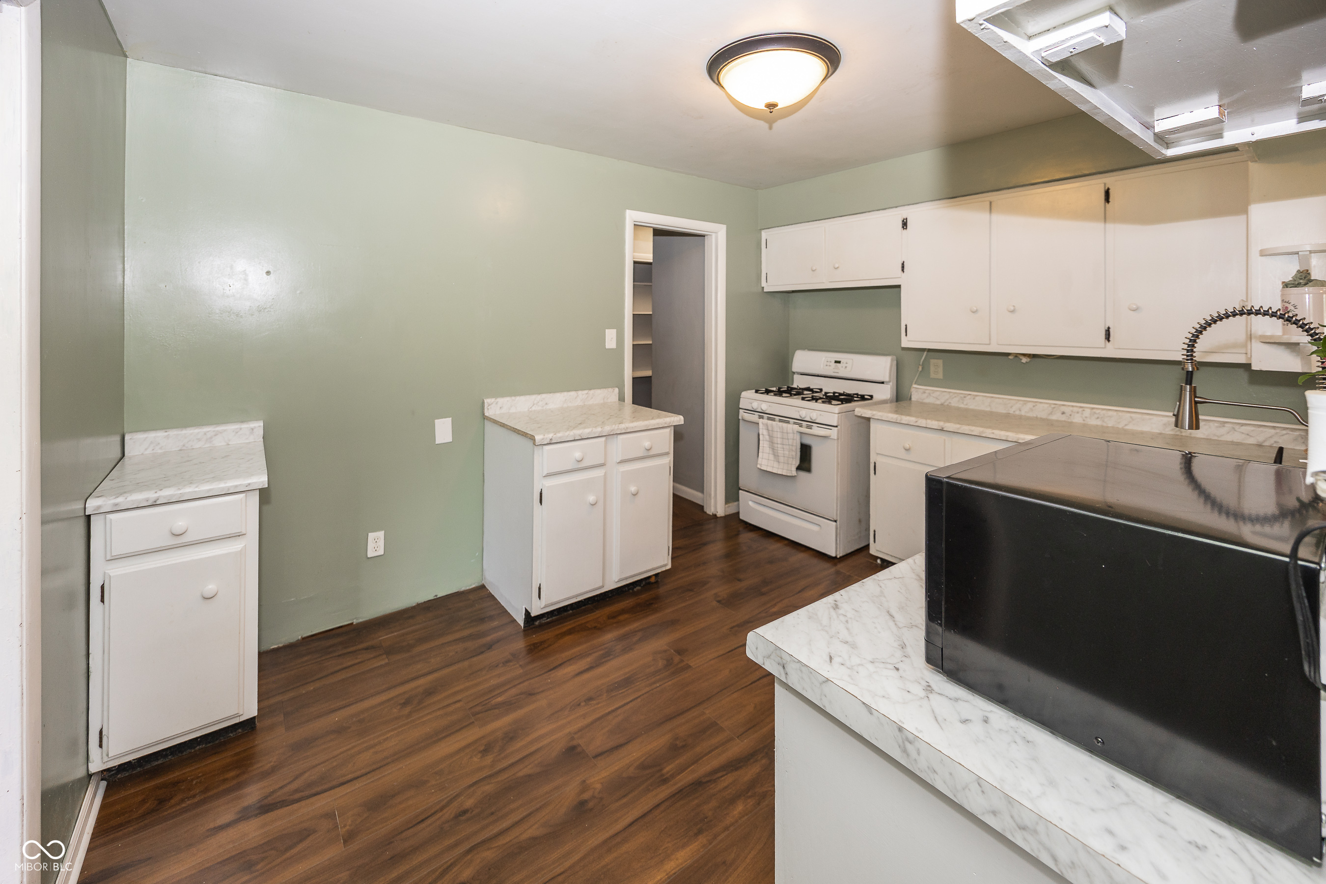 1908 Lora Street Anderson, IN 46013 - Photo 8 of 27
