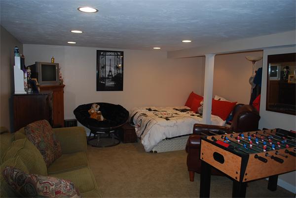 44 South Row Road Lunenburg, MA 01462 - Photo 8 of 16