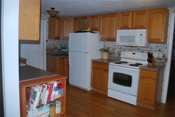 44 South Row Road Lunenburg, MA 01462 - Photo 9 of 16