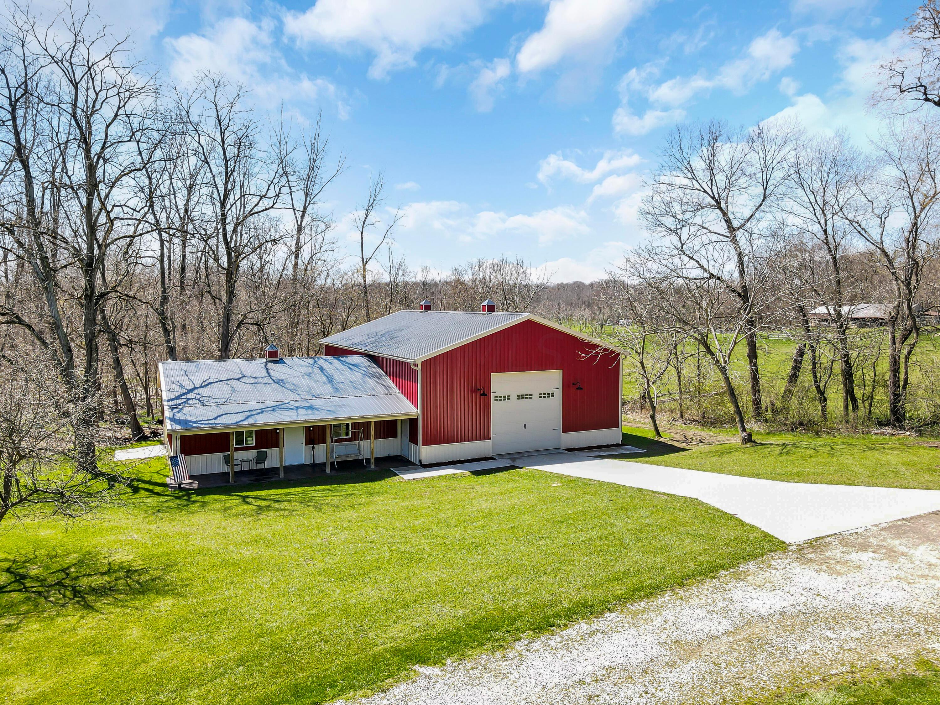 6387 Refugee Road Southwest Etna, OH 43062 - Photo 7 of 117 DJI_0726