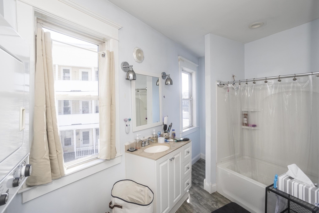 583 Chicopee Street Chicopee, MA 01013 - Photo 10 of 23